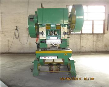 不锈钢水箱加工专用设备图